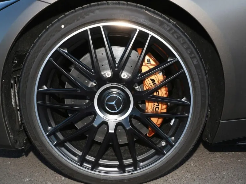 Mercedes-Benz SL 63 AMG 4Matic+ =AMG Carbon= Ceramic Brakes  Image 4