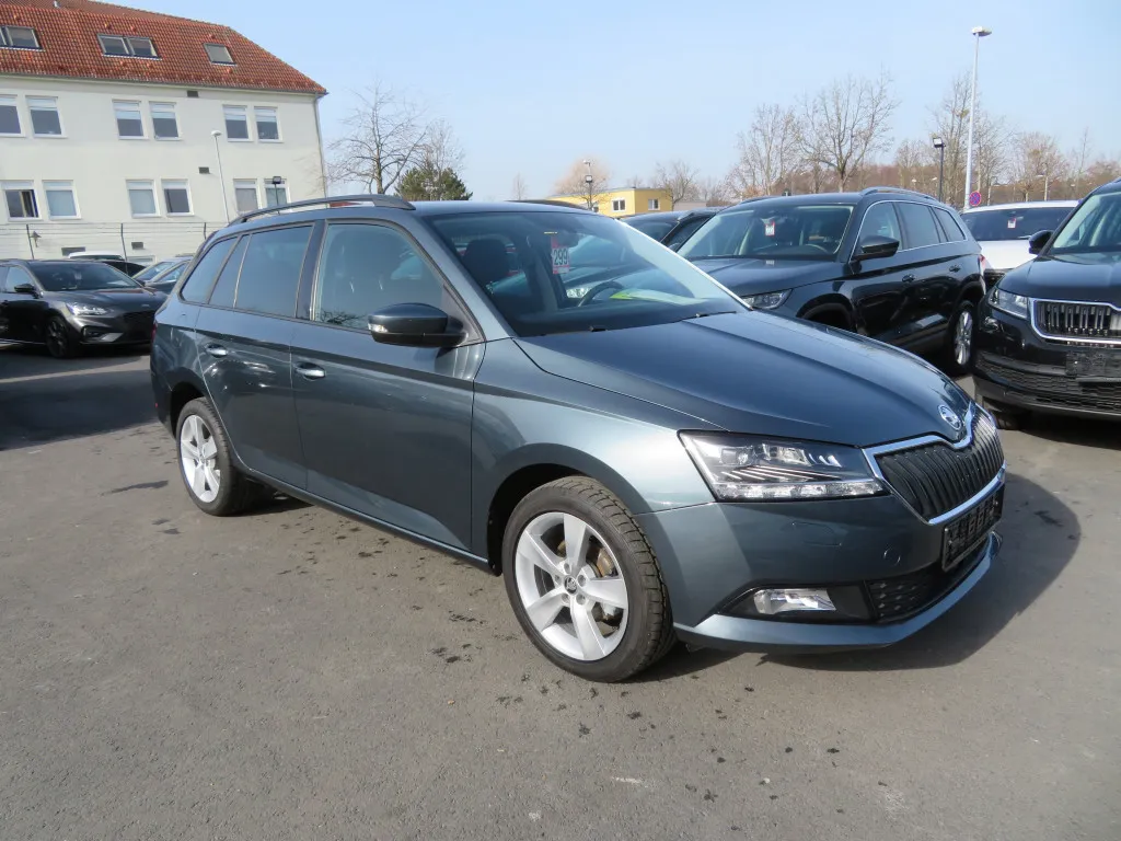 Skoda Fabia COMBI 1.0 TSI STYLE*MIRRORLINK*KAMERA* Image 6