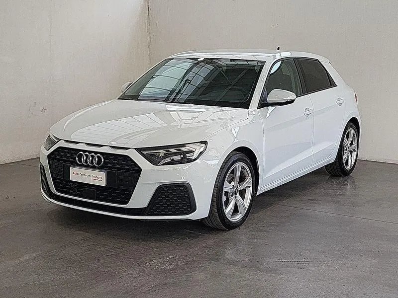 AUDI A1 SPB 30 TFSI Admired Image 1